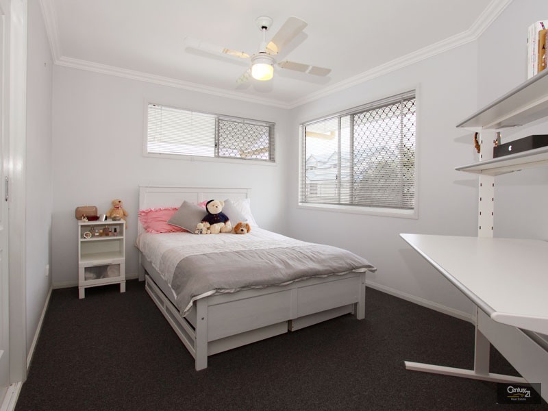 12 Pinehurst Court, Albany Creek QLD 4035