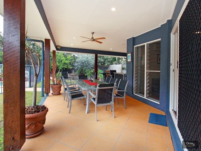 12 Pinehurst Court, Albany Creek QLD 4035