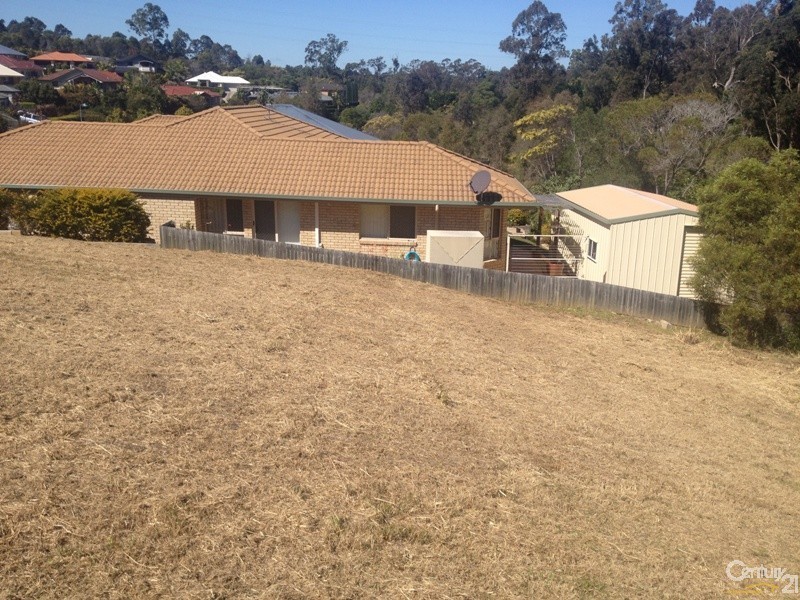 3 Amorosa Court, Eatons Hill QLD 4037