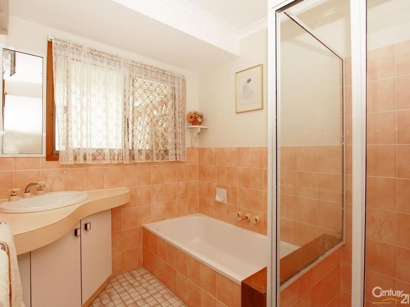 2 Franklin Court, Albany Creek QLD 4035