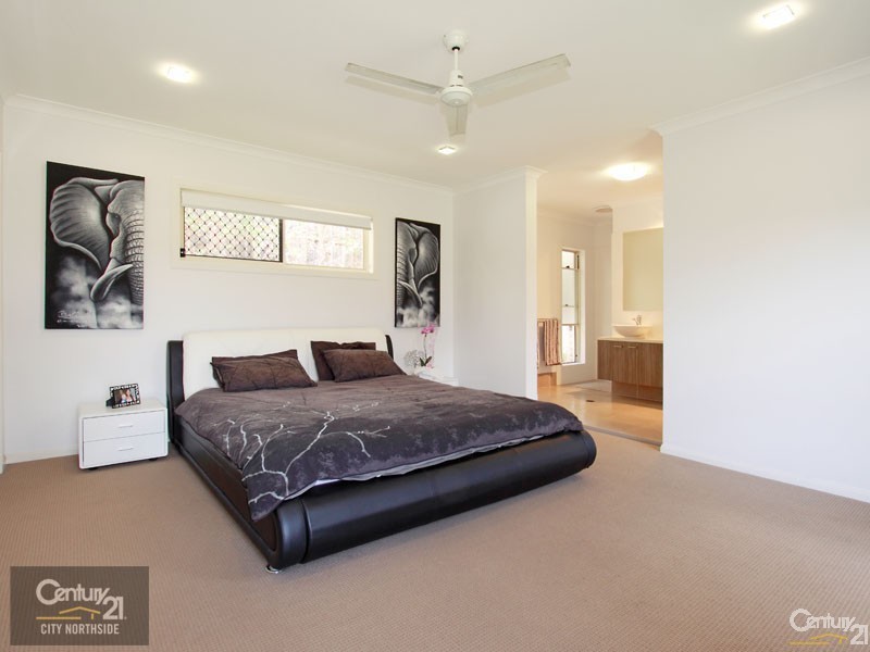 14 Elle Court, Cashmere QLD 4500