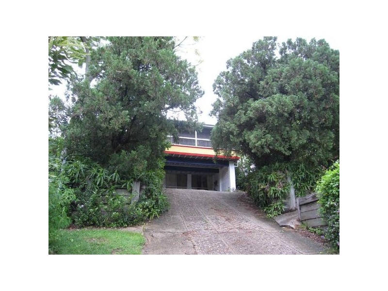 38  Fifth Avenue, St Lucia QLD 4067