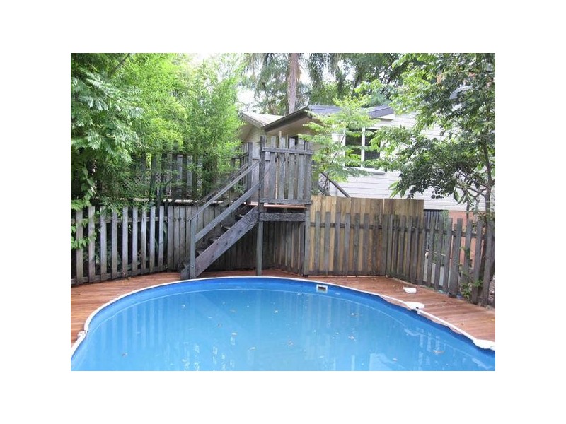 5  Bingham Street, Kenmore QLD 4069