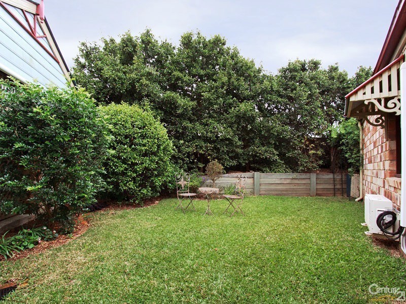 1 Hazelnut Close, Warner QLD 4500