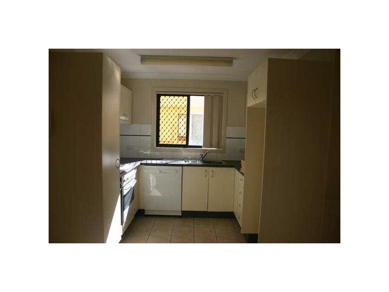 2/42  David Street, Nundah QLD 4012