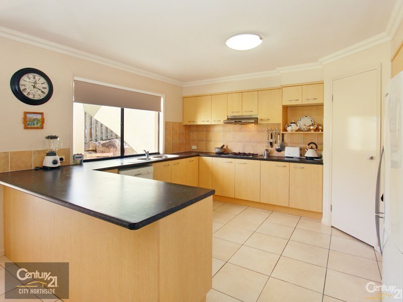 12 Country Club Drive, Albany Creek QLD 4035