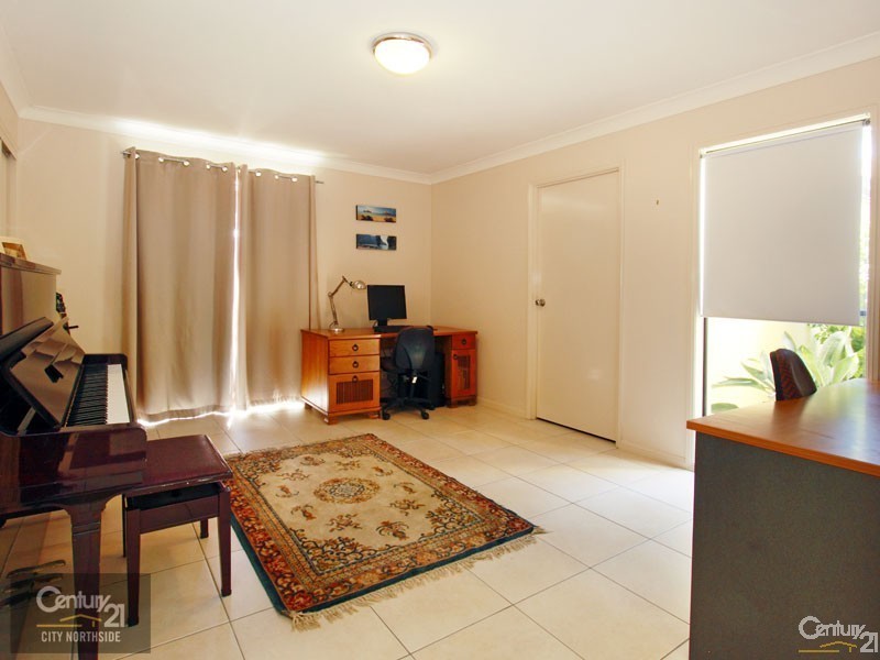 12 Country Club Drive, Albany Creek QLD 4035