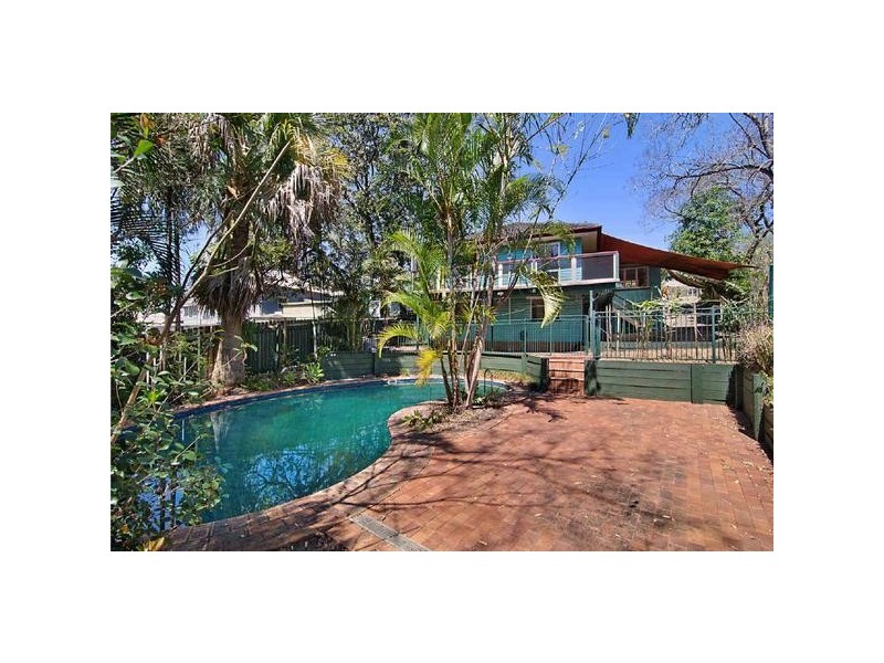 19  Moordale Street, Chapel Hill QLD 4069