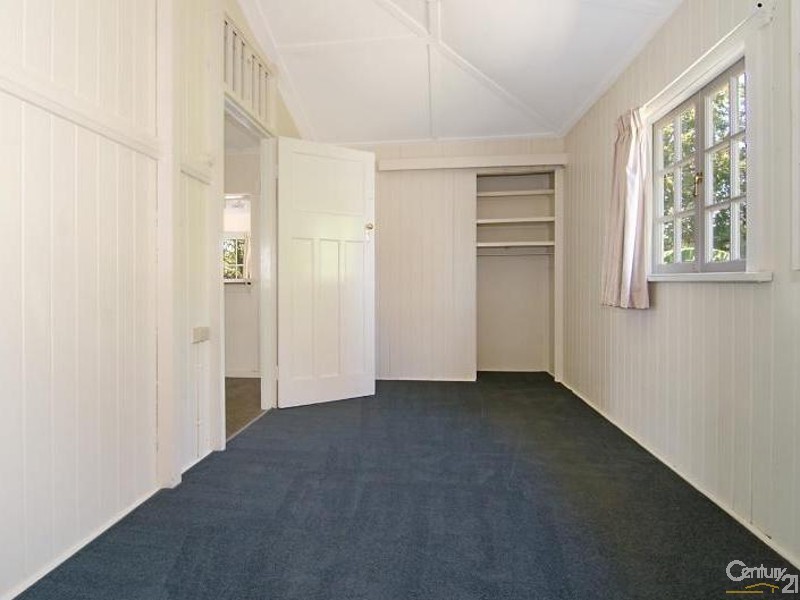 11 Chalk Street, Wooloowin QLD 4030