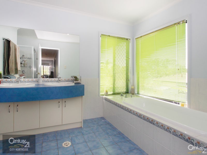 23 Jullyan Street, Albany Creek QLD 4035