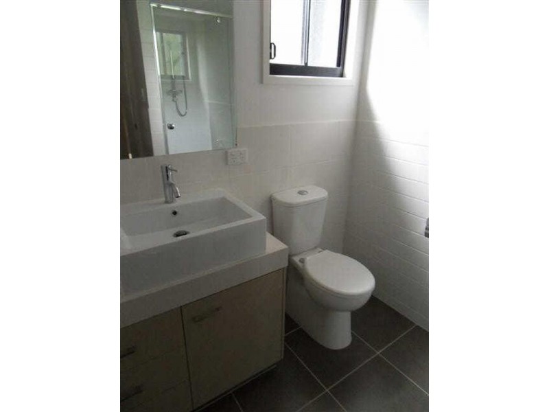 3/24  Windsor Street, Hamilton QLD 4007