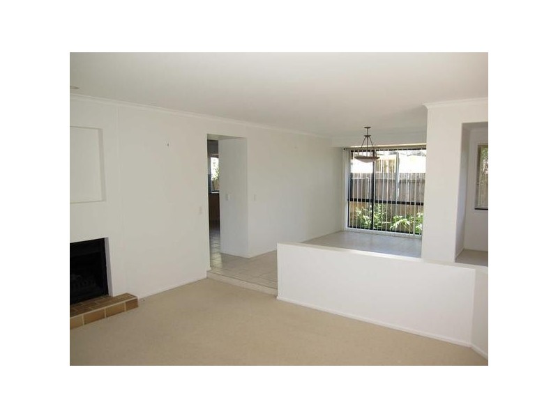 11  Jamieson Place, Brookfield QLD 4069