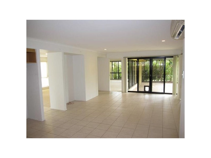 11  Jamieson Place, Brookfield QLD 4069