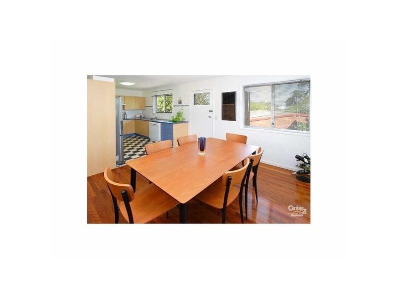 12 Cassandra Street, Chapel Hill QLD 4069