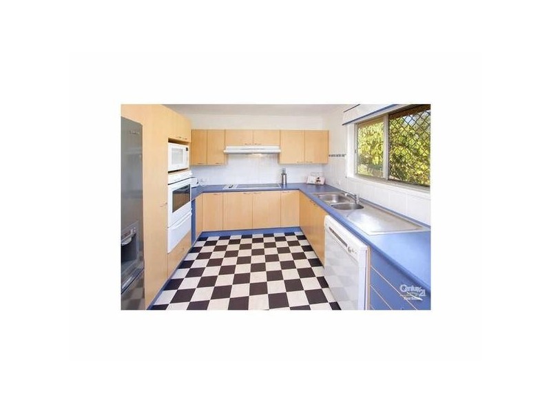 12 Cassandra Street, Chapel Hill QLD 4069