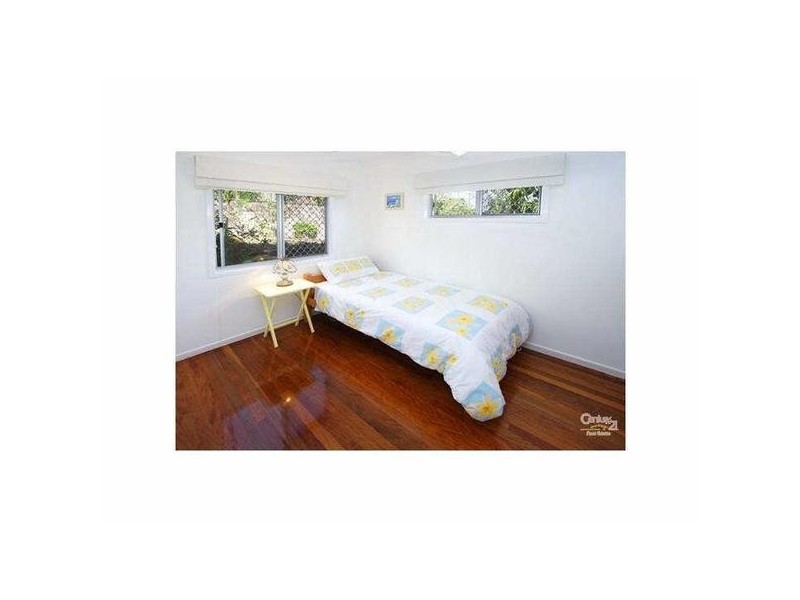 12 Cassandra Street, Chapel Hill QLD 4069