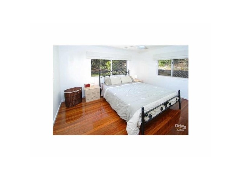 12 Cassandra Street, Chapel Hill QLD 4069