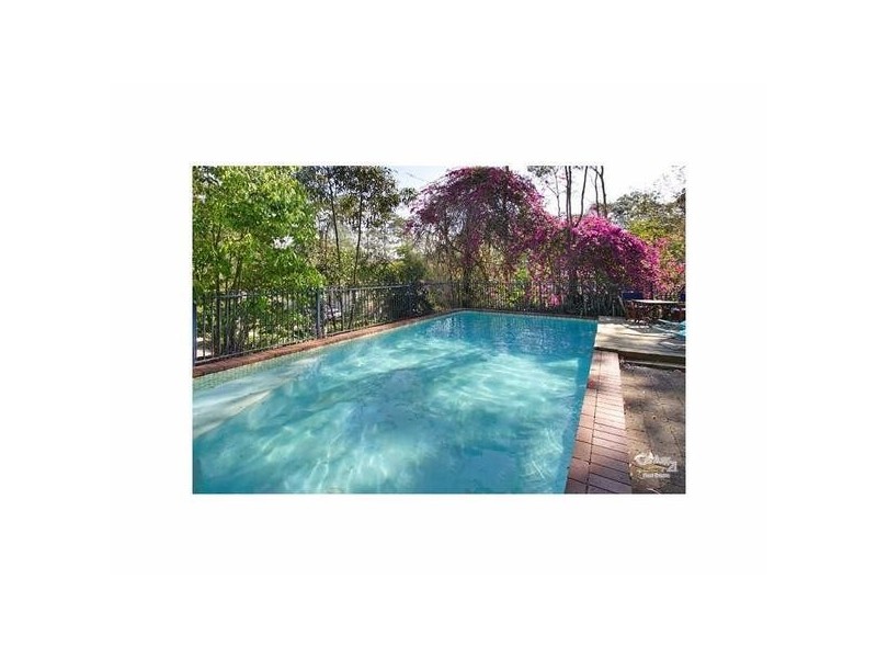 12 Cassandra Street, Chapel Hill QLD 4069