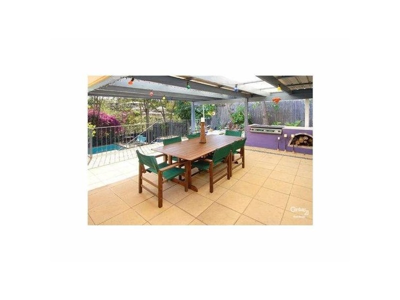 12 Cassandra Street, Chapel Hill QLD 4069