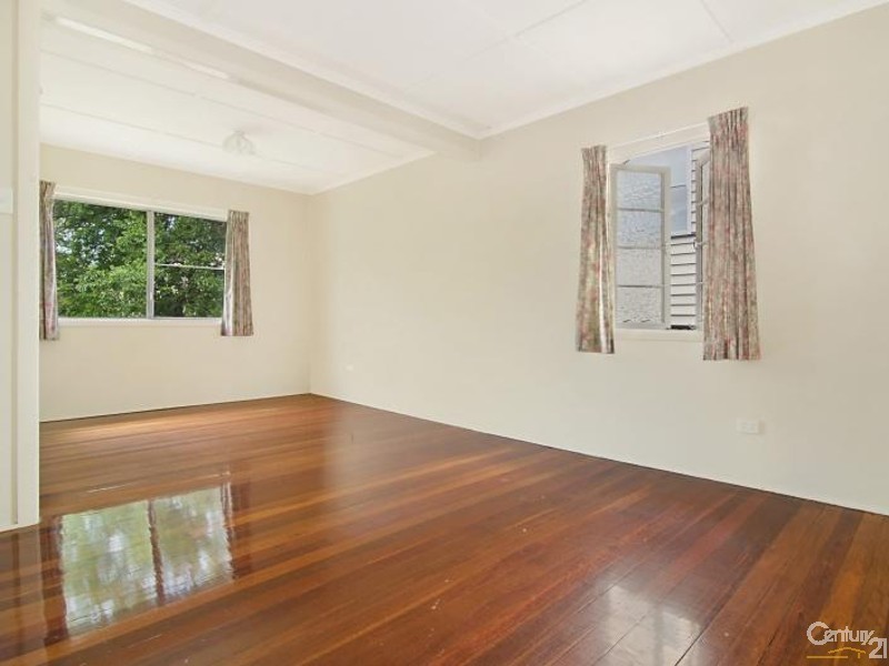 28 Thorrold Street, Wooloowin QLD 4030