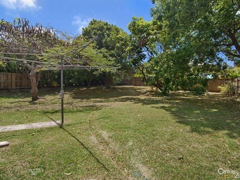 28 Thorrold Street, Wooloowin QLD 4030
