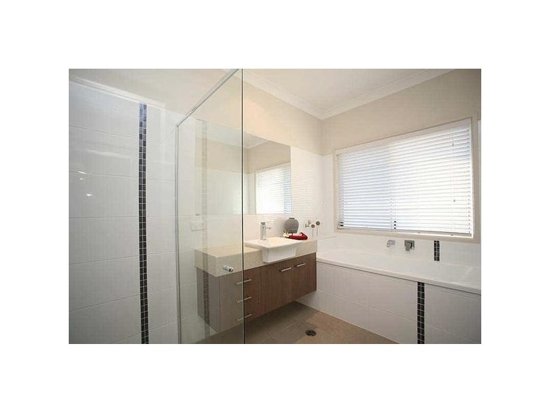 16  BENTLEY COURT, Joyner QLD 4500