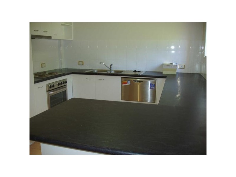 2/92  Eton Street, Nundah QLD 4012