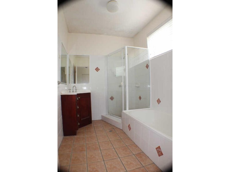 1/19  Haig Street, Clayfield QLD 4011