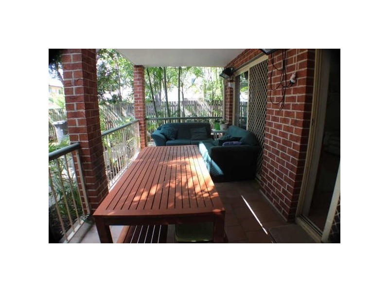 1/33  WONGARA STREET, Clayfield QLD 4011