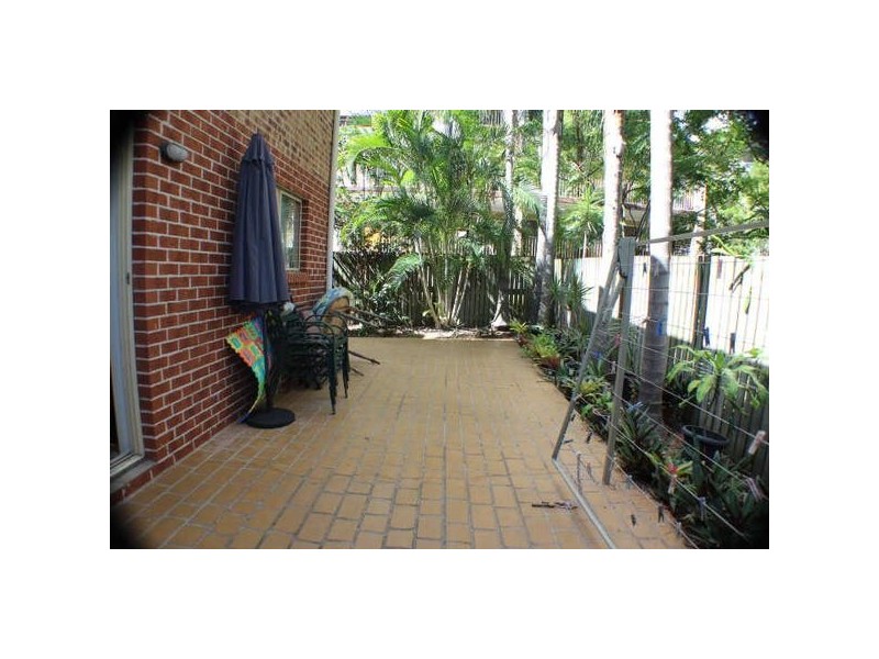 1/33  WONGARA STREET, Clayfield QLD 4011