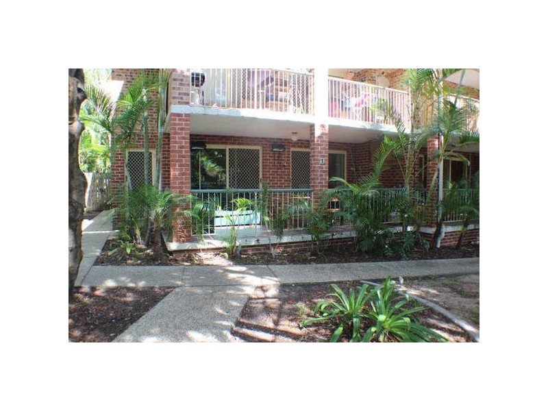 1/33  WONGARA STREET, Clayfield QLD 4011