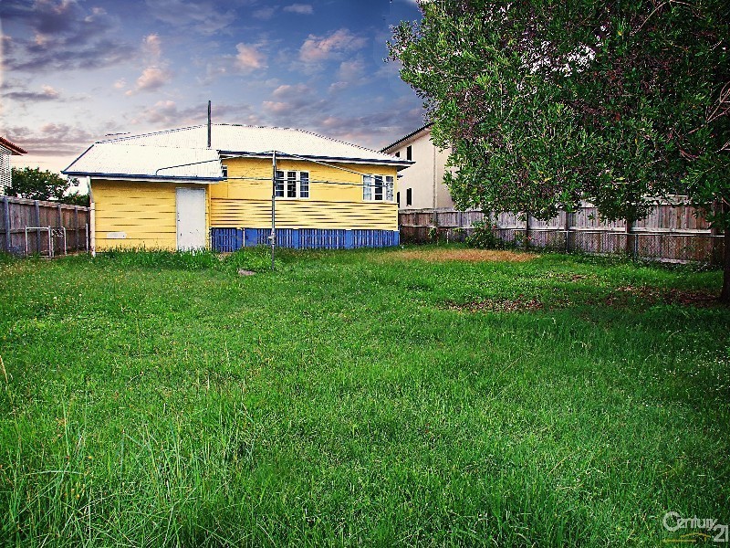 17  Alice Street, Kedron QLD 4031