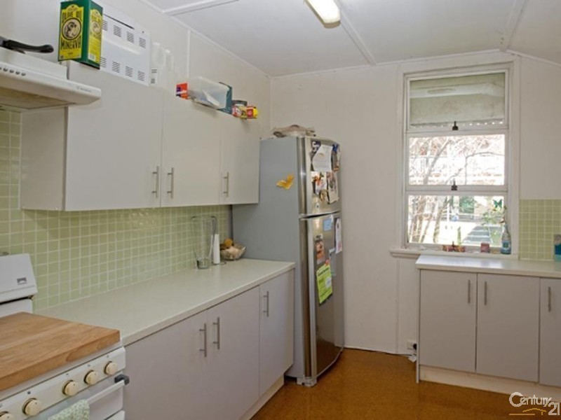 10 Dawson Street, Wooloowin QLD 4030