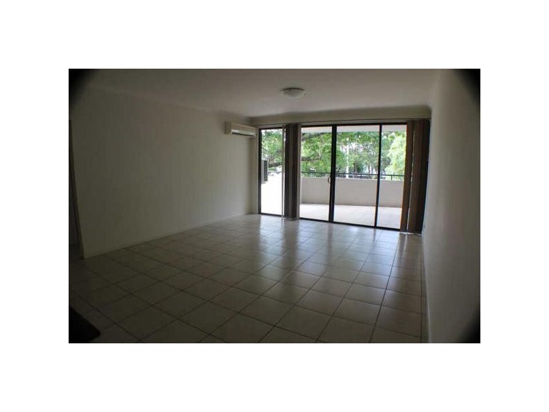 4/19  Bradbury Street, Nundah QLD 4012