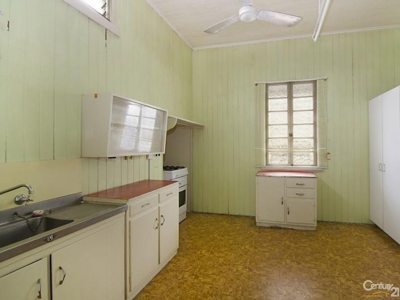 54 Lodge Road, Wooloowin QLD 4030