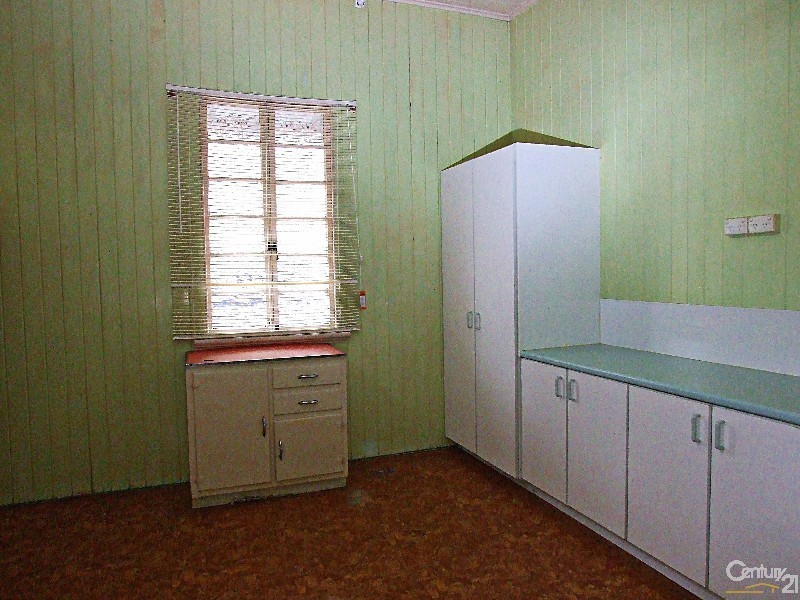 54 Lodge Road, Wooloowin QLD 4030