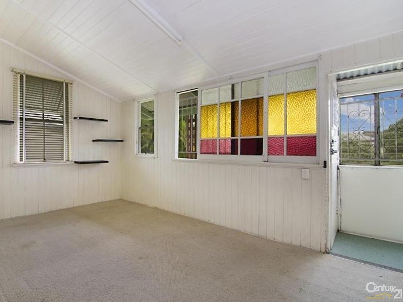 54 Lodge Road, Wooloowin QLD 4030