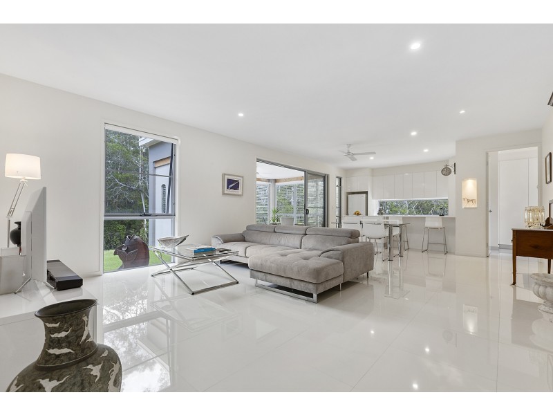 12 Whistler Way, Pomona QLD 4568