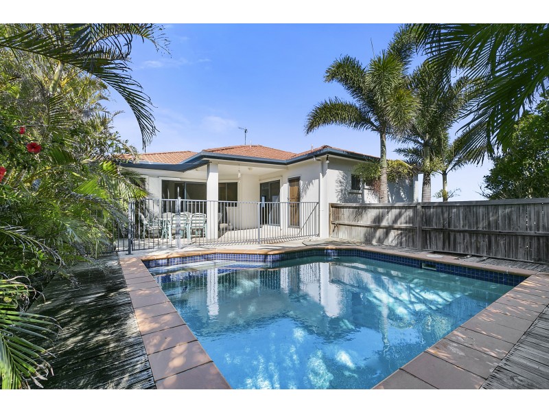 1/512 David Low Way, Castaways Beach QLD 4567