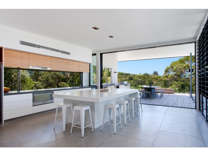 7 Elanda Street, Sunshine Beach QLD 4567