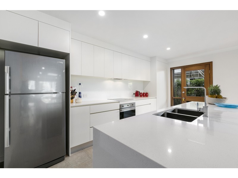 15 Depper Street, Sunshine Beach QLD 4567