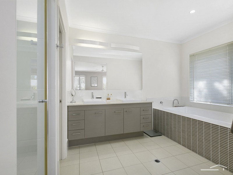 22 Augusta Circuit, Peregian Springs QLD 4573