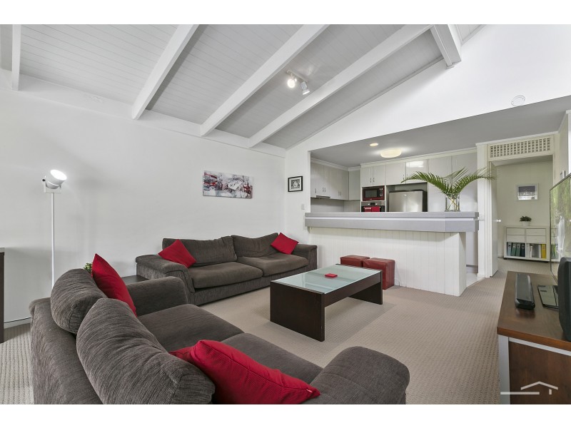 5/2 Banksia Avenue, Noosa Heads QLD 4567