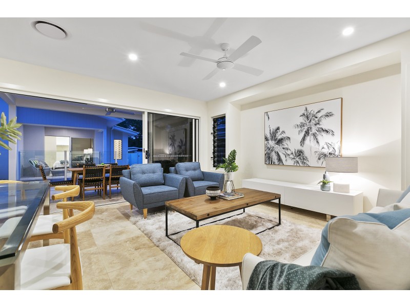 7 Livingstone St, Tewantin QLD 4565