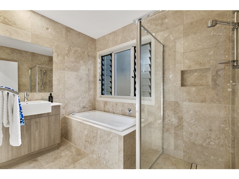 7 Livingstone St, Tewantin QLD 4565