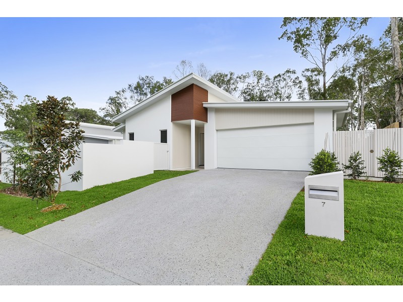 7 Livingstone St, Tewantin QLD 4565