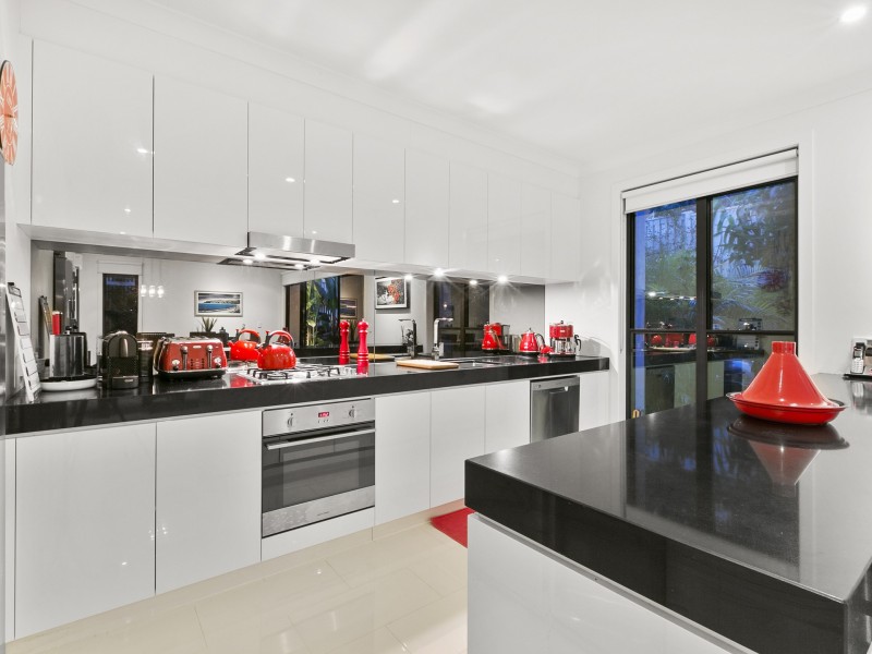 8 Bunya Grove, Peregian Springs QLD 4573