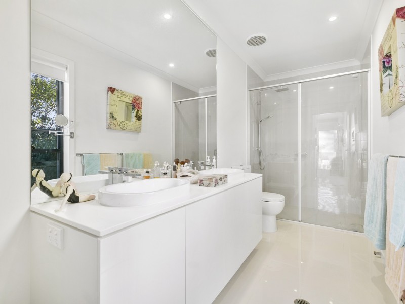 8 Bunya Grove, Peregian Springs QLD 4573