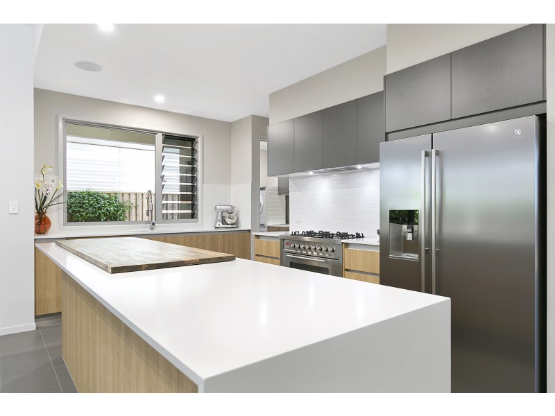 110 Ridgeview Drive, Peregian Springs QLD 4573