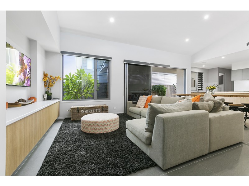 110 Ridgeview Drive, Peregian Springs QLD 4573